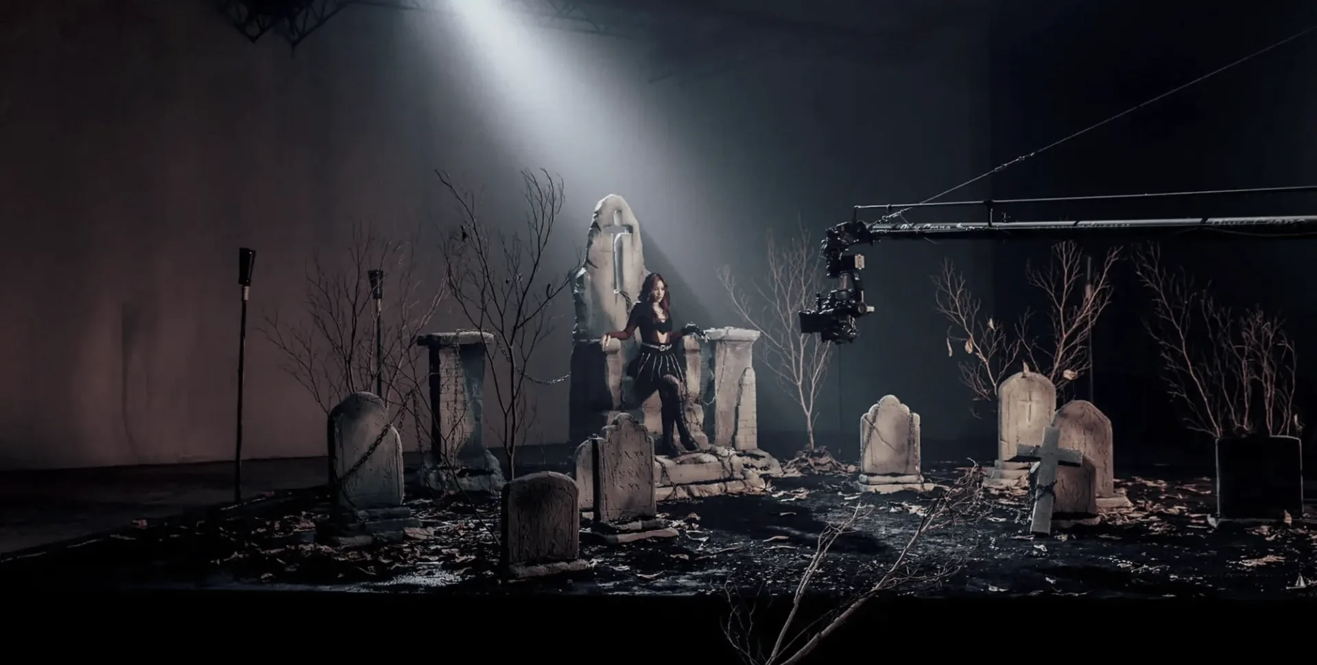Still from the set of MINYMYNX's music video “LIES”